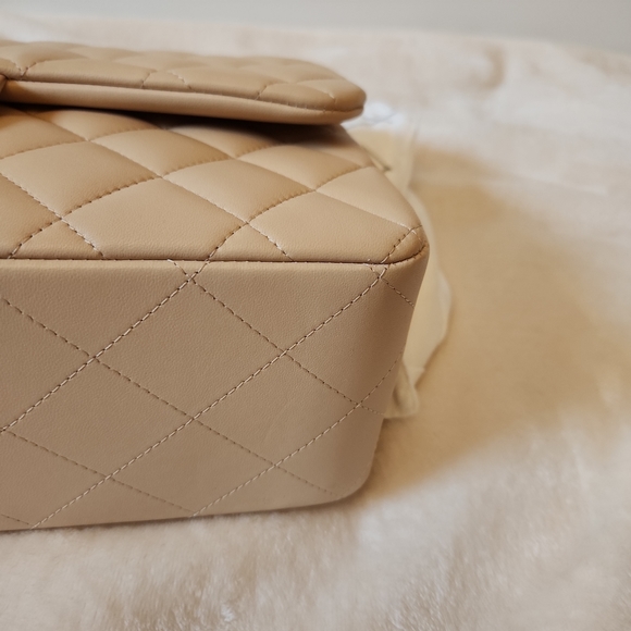 Chanel beige classic/timeless 30cm bag - Picture 4 of 13